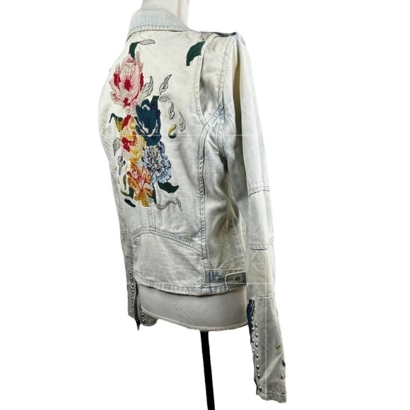 BLANKNYC Embroidered Floral Design & Studded Denim Jean Jacket - Picture 3 of 12